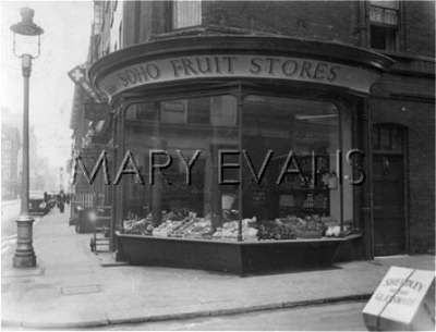 Soho Fruit Stores 1940's.jpg. Click on the picture to enlarge